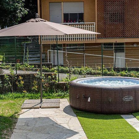 Woodhouse Paesana Villa ภายนอก รูปภาพ